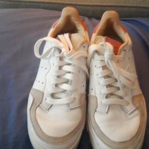 EUC  Adidas running shoes